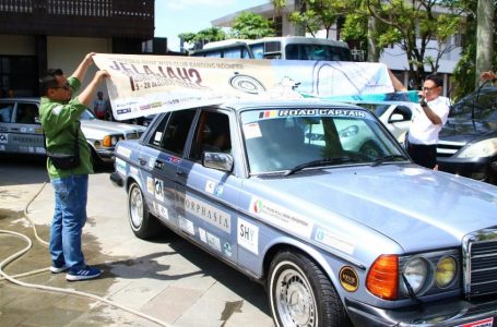 Komunitas Mercedes Benz Turing Keliling Kalimantan