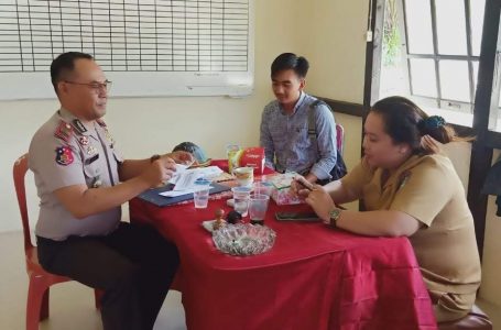 Kapolsek Kuala behe silaturahmi dengan staff kantor Kecamatan Kuala behe